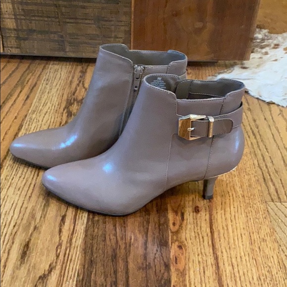 Anne Klein booties - Picture 1 of 4